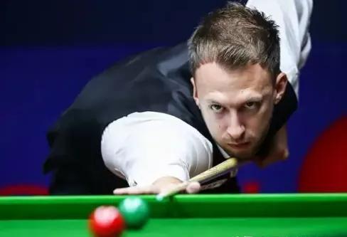 足球水平的 足球水平的