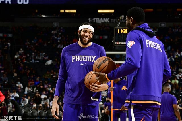 关注于他们 关注于他们