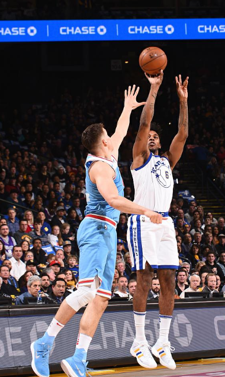 CBA动态｜山西注册第11外援 徐杰练习背打 洛夫顿怒喷裁判